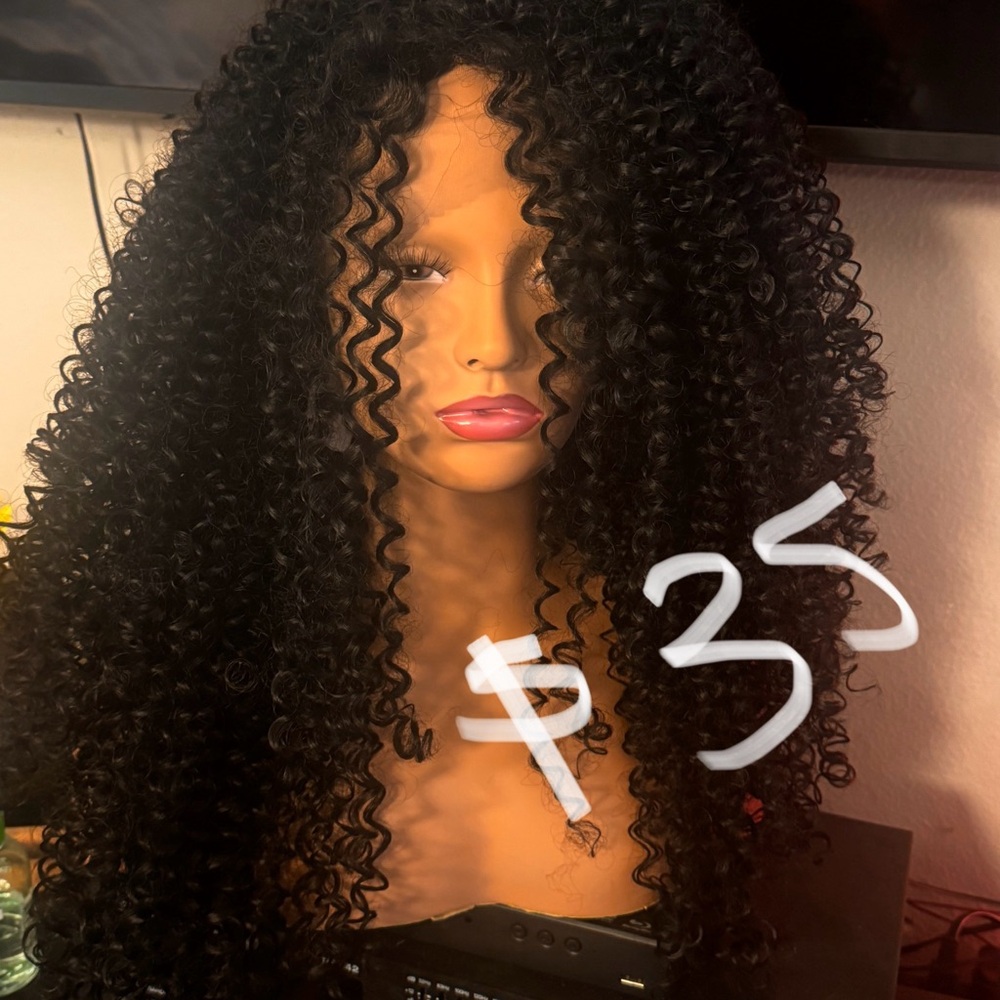 Curly Black Hair Wig